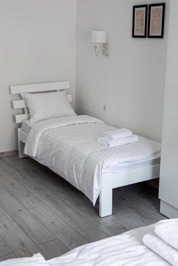 Bookinist Apartment Liov Exterior foto